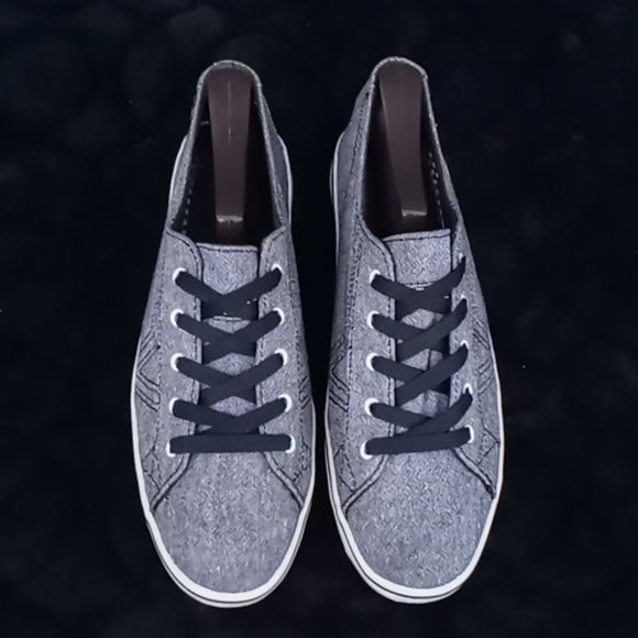 vegan skateboard shoes